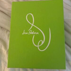 Never worn still in box Avril Black suede hills